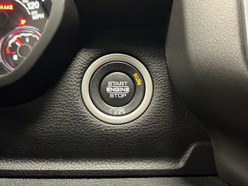 Used 2022 RAM 2500 Big Horn w/ Level A Equipment Group AWD/4WD image 22