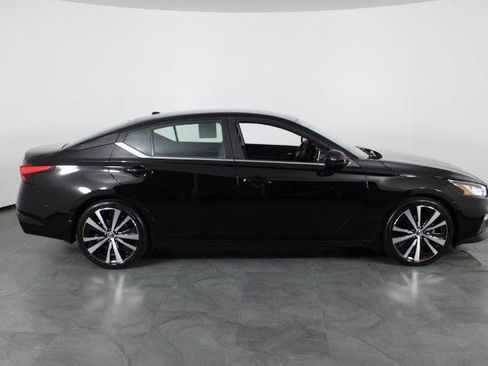 Certified 2020 Nissan Altima 2.5 SR FWD image 12