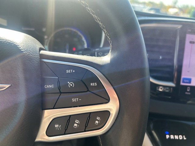Used 2022 Chrysler Pacifica Touring-L FWD image 18