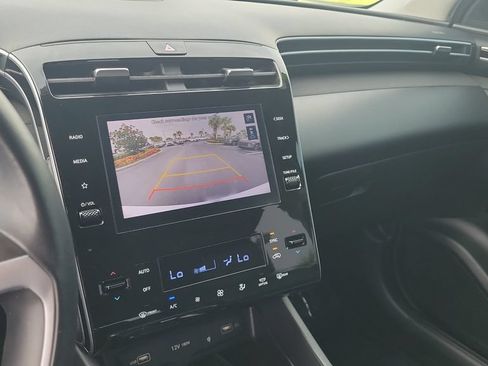 Certified 2023 Hyundai Tucson SEL w/ Convenience Package FWD image 18