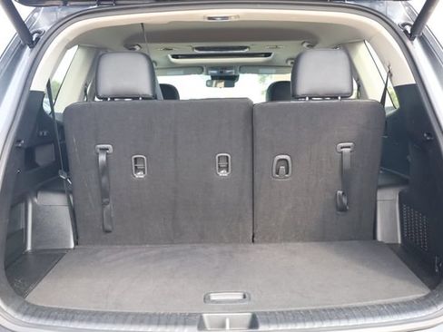 Used 2025 Kia Telluride S FWD image 25