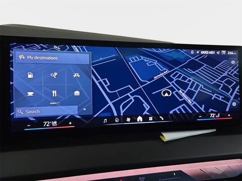 Used 2025 BMW X3 xDrive30i w/ Convenience Package image 25