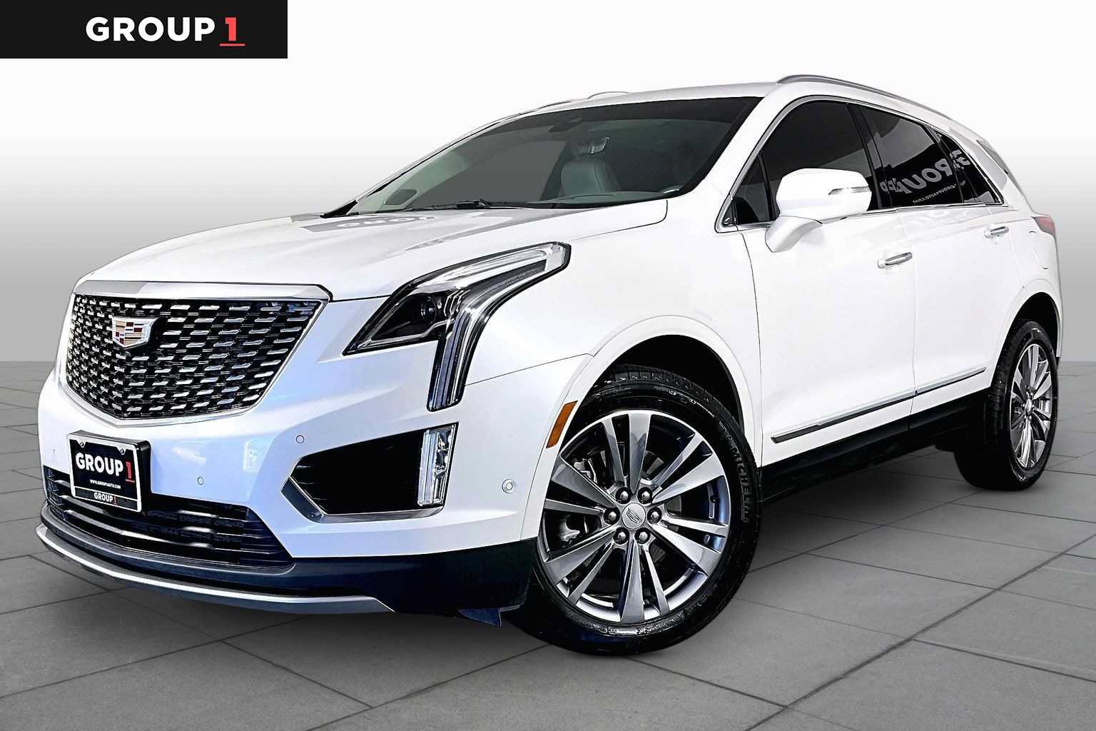Used 2024 Cadillac XT5 Premium Luxury w/ Technology Package FWD image 1