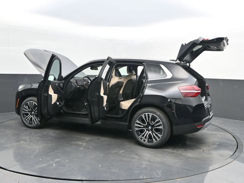 Used 2025 BMW X3 xDrive30i w/ Premium Package image 44