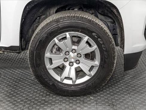 Used 2022 Chevrolet Colorado LT w/ Fleet Safety Package image 28