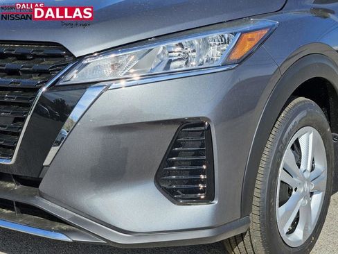 New 2025 Nissan Kicks Play S image 5