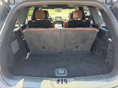 Used 2021 Lincoln Aviator Grand Touring w/ Equipment Group 302A AWD/4WD image 25