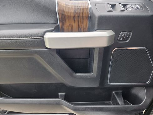 Used 2019 Ford F150 Lariat AWD/4WD image 24