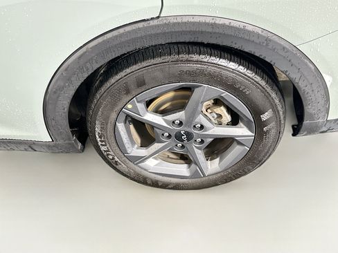 Used 2025 Kia K4 FWD image 11