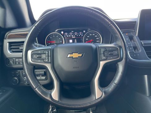 Used 2021 Chevrolet Suburban Premier w/ Premium Package image 16