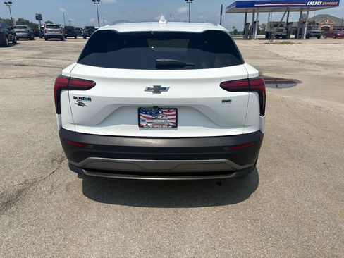 Used 2024 Chevrolet Blazer EV LT AWD/4WD image 4