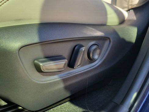 Certified 2020 Toyota RAV4 Limited FWD image 16