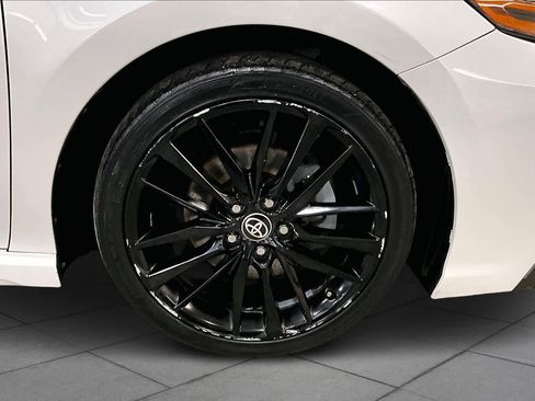 Used 2022 Toyota Camry XSE w/ Navigation Upgrade Package image 11