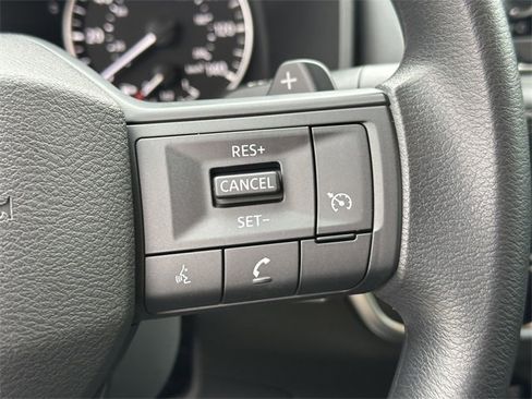 Certified 2025 Nissan Rogue S image 29