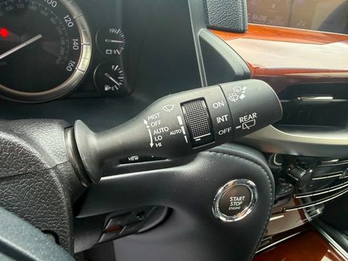 Used 2017 Lexus LX 570 4WD image 17