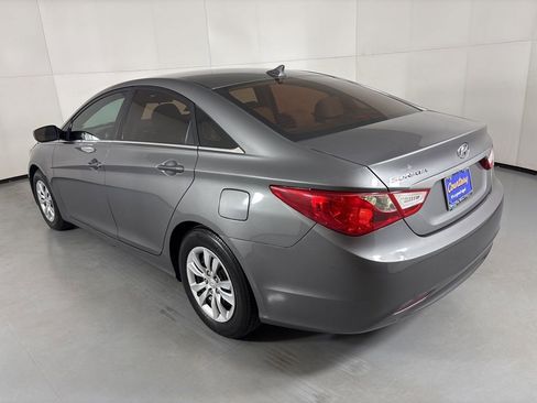 Used 2011 Hyundai Sonata GLS FWD image 6