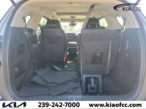Certified 2025 Kia Carnival SX Prestige FWD image 11