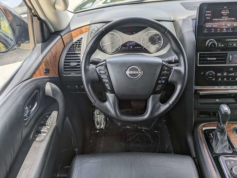 Used 2024 Nissan Armada SL w/ Captain's Chairs Package AWD/4WD image 18