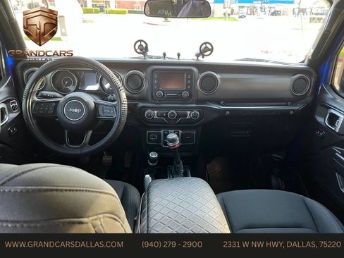 Used 2018 Jeep Wrangler Unlimited Sport S AWD/4WD image 15