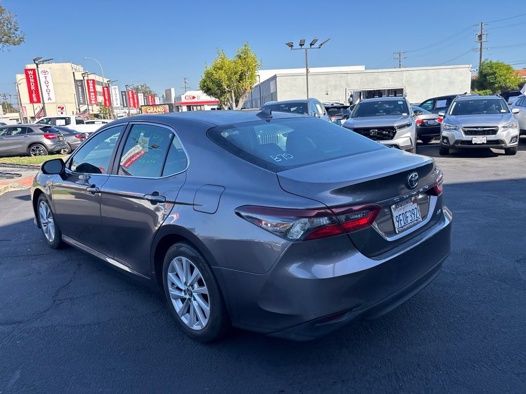 Used 2023 Toyota Camry LE FWD image 5