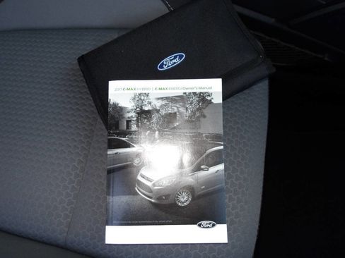 Used 2017 Ford C-MAX SE image 25