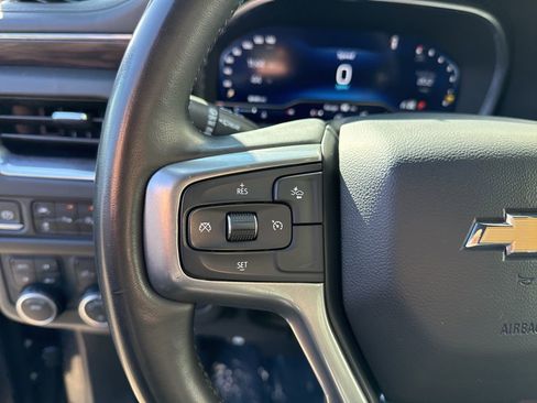 Used 2023 Chevrolet Suburban LT image 16