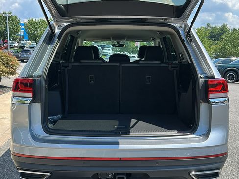 Used 2022 Volkswagen Atlas SE AWD/4WD image 6
