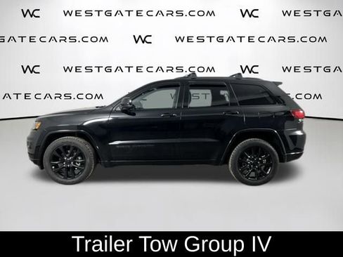 Used 2017 Jeep Grand Cherokee Altitude image 5