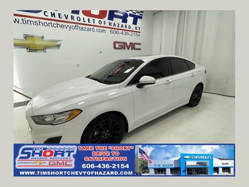 Used 2019 Ford Fusion SE w/ Equipment Group 151A FWD image 1