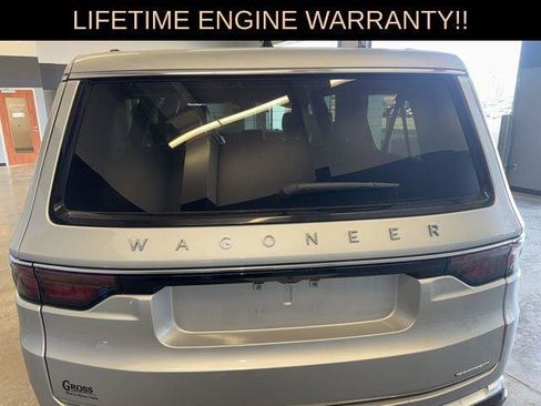 Certified 2024 Jeep Wagoneer L Series II w/ Flexible Seating Group AWD/4WD image 14