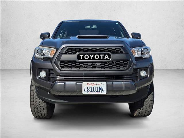 Used 2017 Toyota Tacoma TRD Sport w/ Tow Package (A/T) AWD/4WD image 2