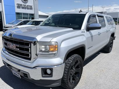 Used 2015 GMC Sierra 1500 SLT w/ SLT Crew Cab Value Package