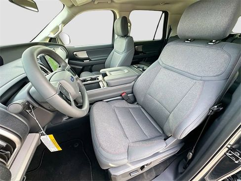 New 2025 Ford Expedition Max Active image 15