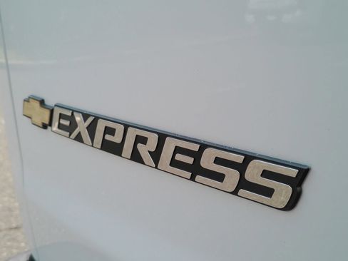 Certified 2025 Chevrolet Express 2500 w/ Driver Convenience Package RWD image 32