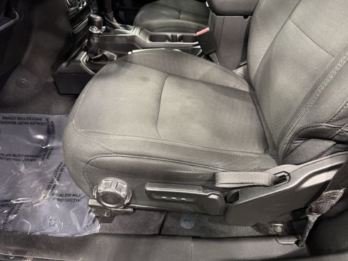 Used 2023 Jeep Wrangler Sport image 19