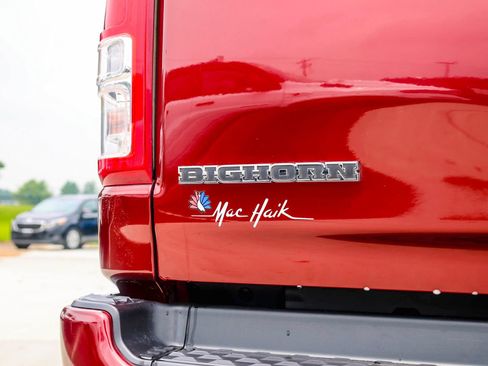 Used 2023 RAM 1500 Big Horn AWD/4WD image 9