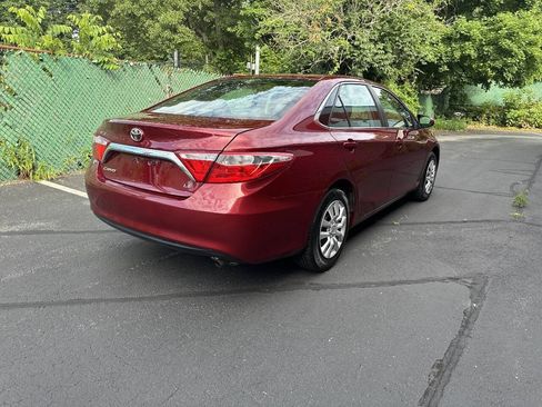 Used 2016 Toyota Camry LE FWD image 24