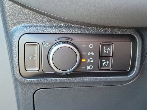 Used 2026 Ford Explorer Active RWD image 13