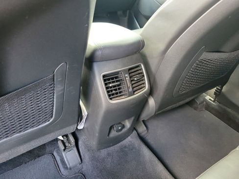 Used 2019 Hyundai Tucson Ultimate w/ Cargo Package FWD image 11