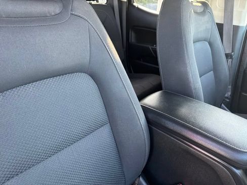 Used 2020 Chevrolet Colorado LT RWD image 12
