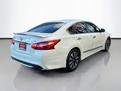 Used 2016 Nissan Altima 2.5 SL w/ 2.5 Technology w/LED Package image 6