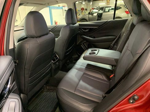 Used 2025 Subaru Outback Limited image 5