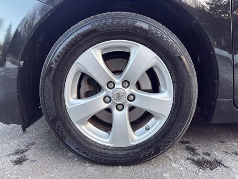 Used 2012 Toyota Sienna LE image 34