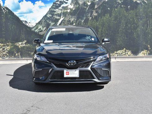 Certified 2022 Toyota Camry SE image 5