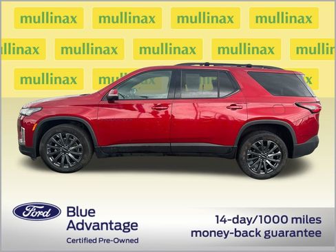 Used 2023 Chevrolet Traverse RS FWD image 13