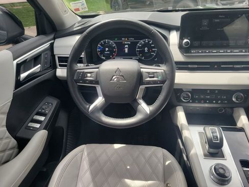 Used 2024 Mitsubishi Outlander SEL FWD image 24