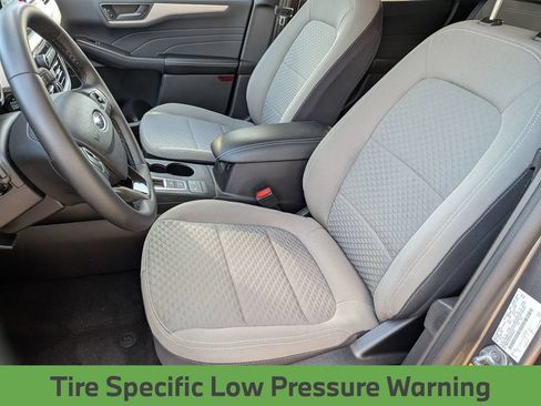 Used 2022 Ford Escape SE w/ SE Sport Appearance Package FWD image 15