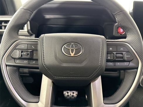 Certified 2025 Toyota Tacoma TRD Sport image 16