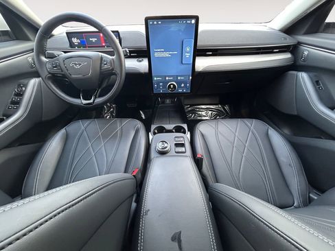 Used 2022 Ford Mustang Mach-E Select image 13