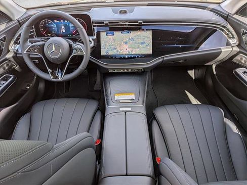 New 2026 Mercedes-Benz E 450 4MATIC Sedan image 13
